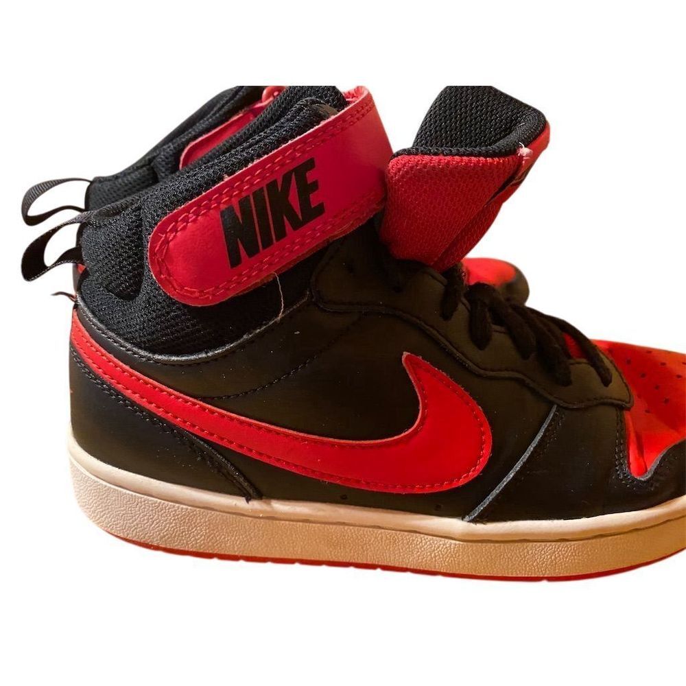 Nike Court Borough Mid Youth Black/Red High-Top Sneakers size 5 Y GUC Kids 5 - Picture 7 of 12